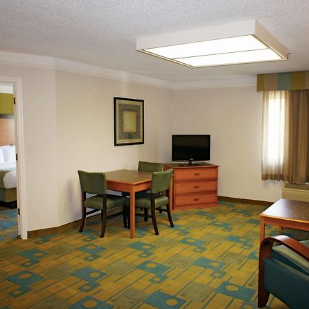 Hotel La Quinta By Wyndham St. Pete-Clearwater Airport Zewnętrze zdjęcie